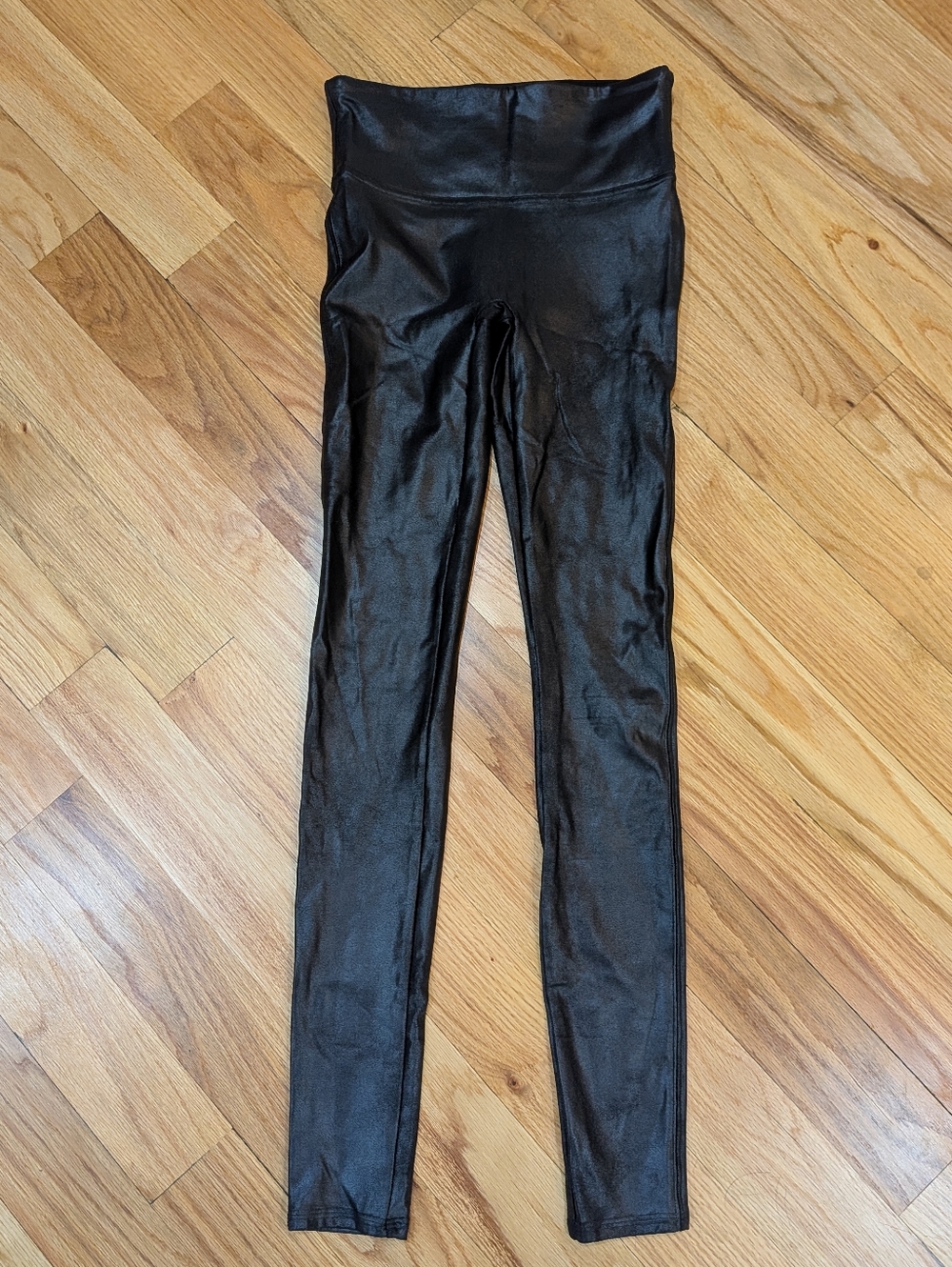 SPANX Spanxshape Faux Leather Black Sculpting Leggings. Small.